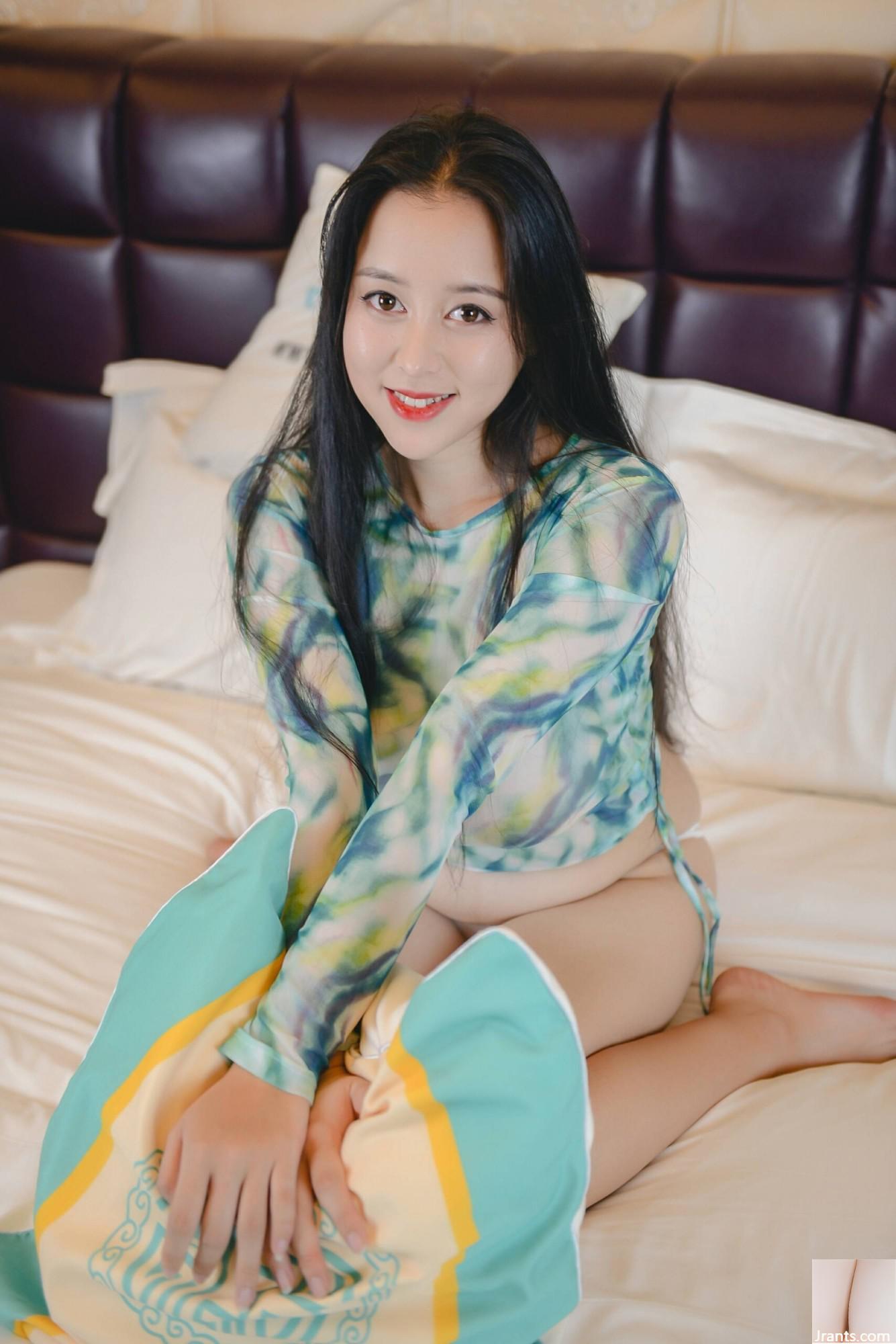 (Foto PANS) 21.01.21 Edisi Baru Vol.558 Godaan Kaki Cantik Winnie (34P)