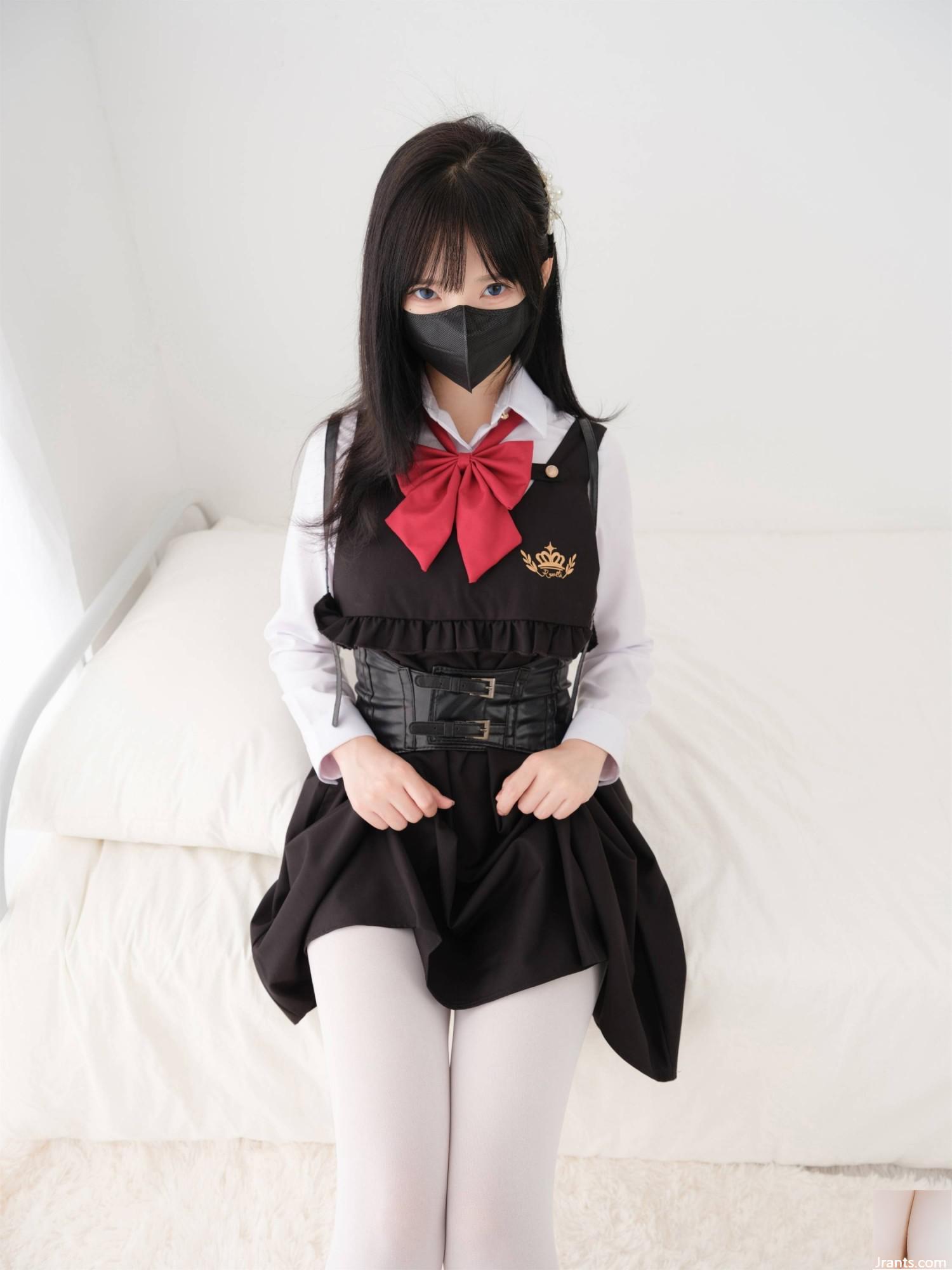 (raccolta on-line)  Welfare Girl Esclusiva VIP &#8220;JK White Silk Uniform&#8221; di Jian Xi (86P)