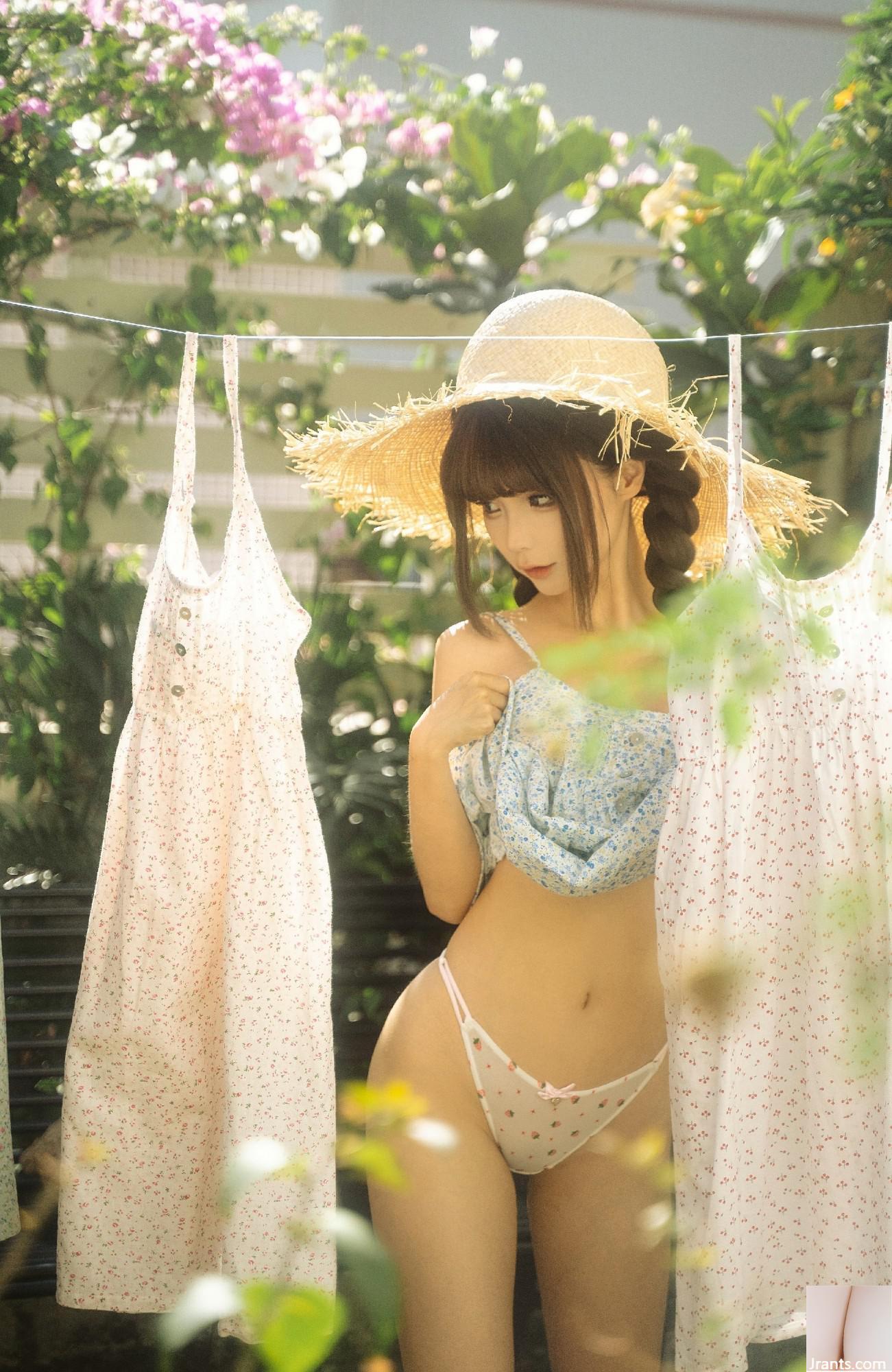 Silly Momo &#8220;Hanging Clothes&#8221; (88P)