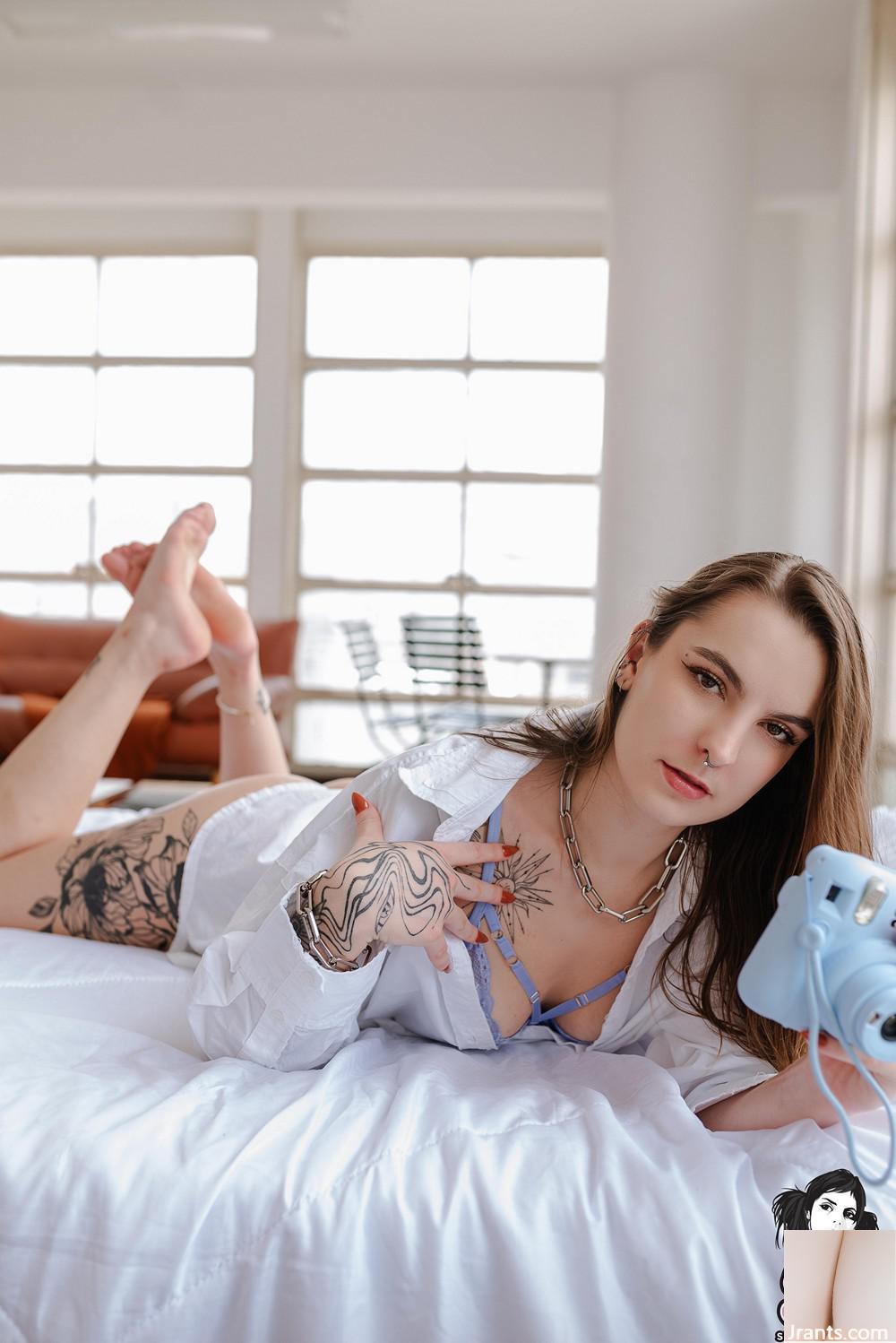 (Suicide Girls) 05 de abril de 2024 – Malu – Foto Bomba (55P)