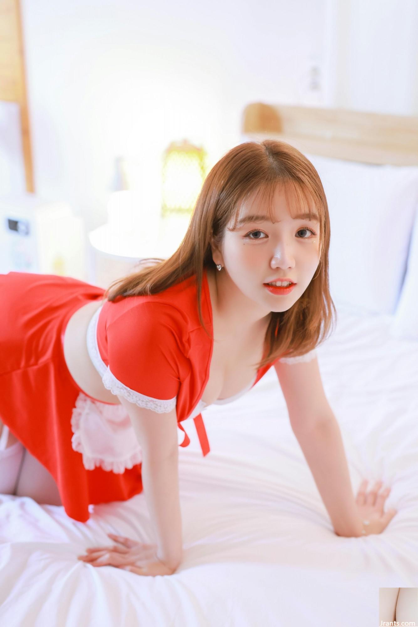 (SWEETBOX) YOONVELY – SWTB Vol.26 – Santa Gadis (82P)