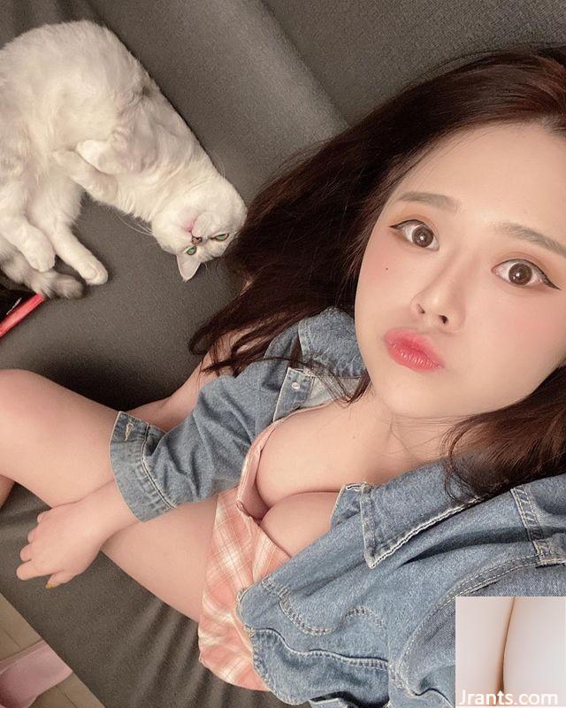 Xia Tian dépend d&#39;elle !  « Summer Xie Sangmo », la bombasse aux gros seins est si sexy et audacieuse qu&#39;elle n&#39;arrive même pas à se concentrer lorsqu&#39;elle va au magasin (23P)