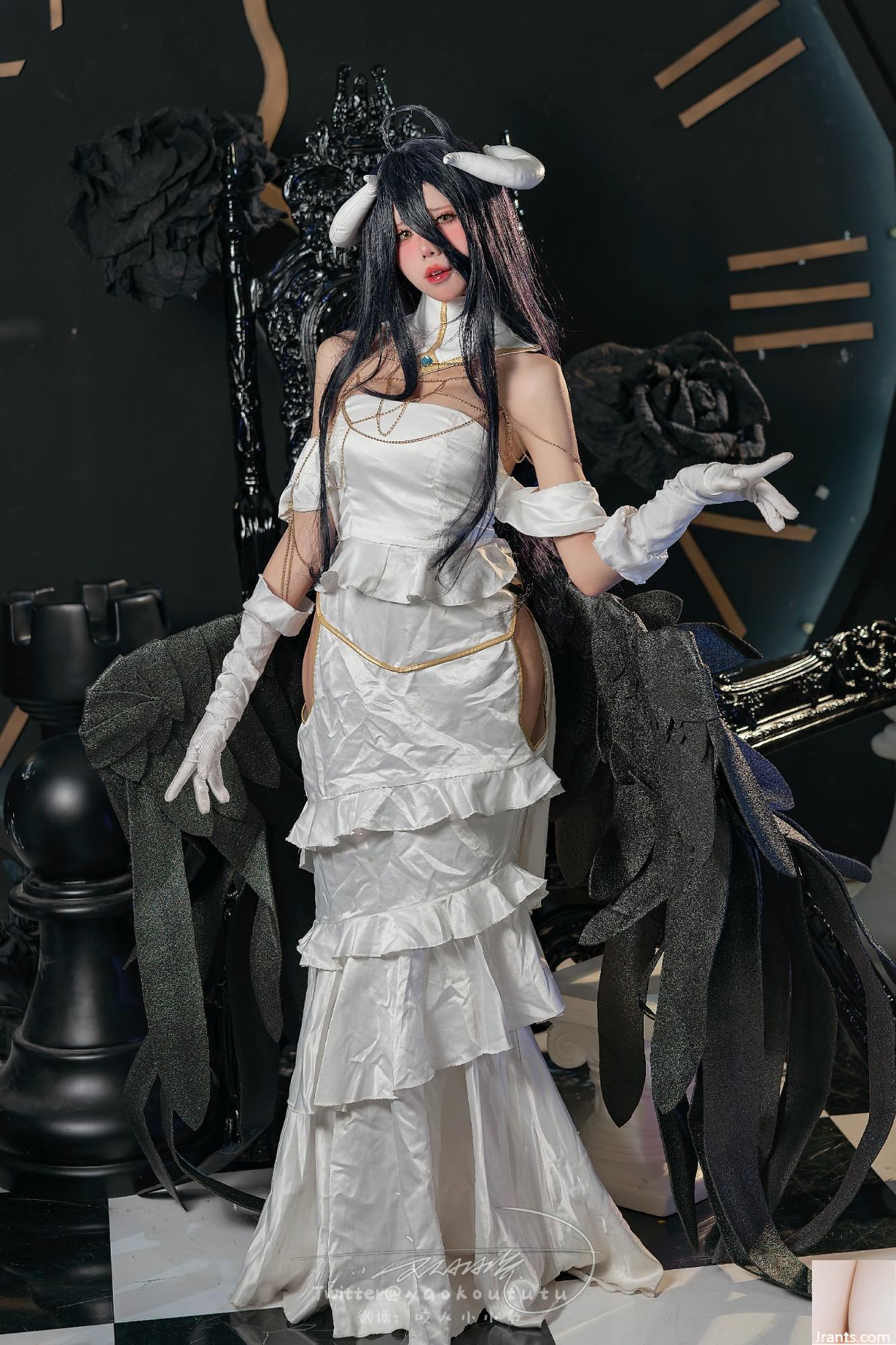 Coser@ Sticky Dumpling ယုန် &#8211; Succubus Albedo ၏အရှက်နှင့်ငါ့ကိုပြောပြပါ