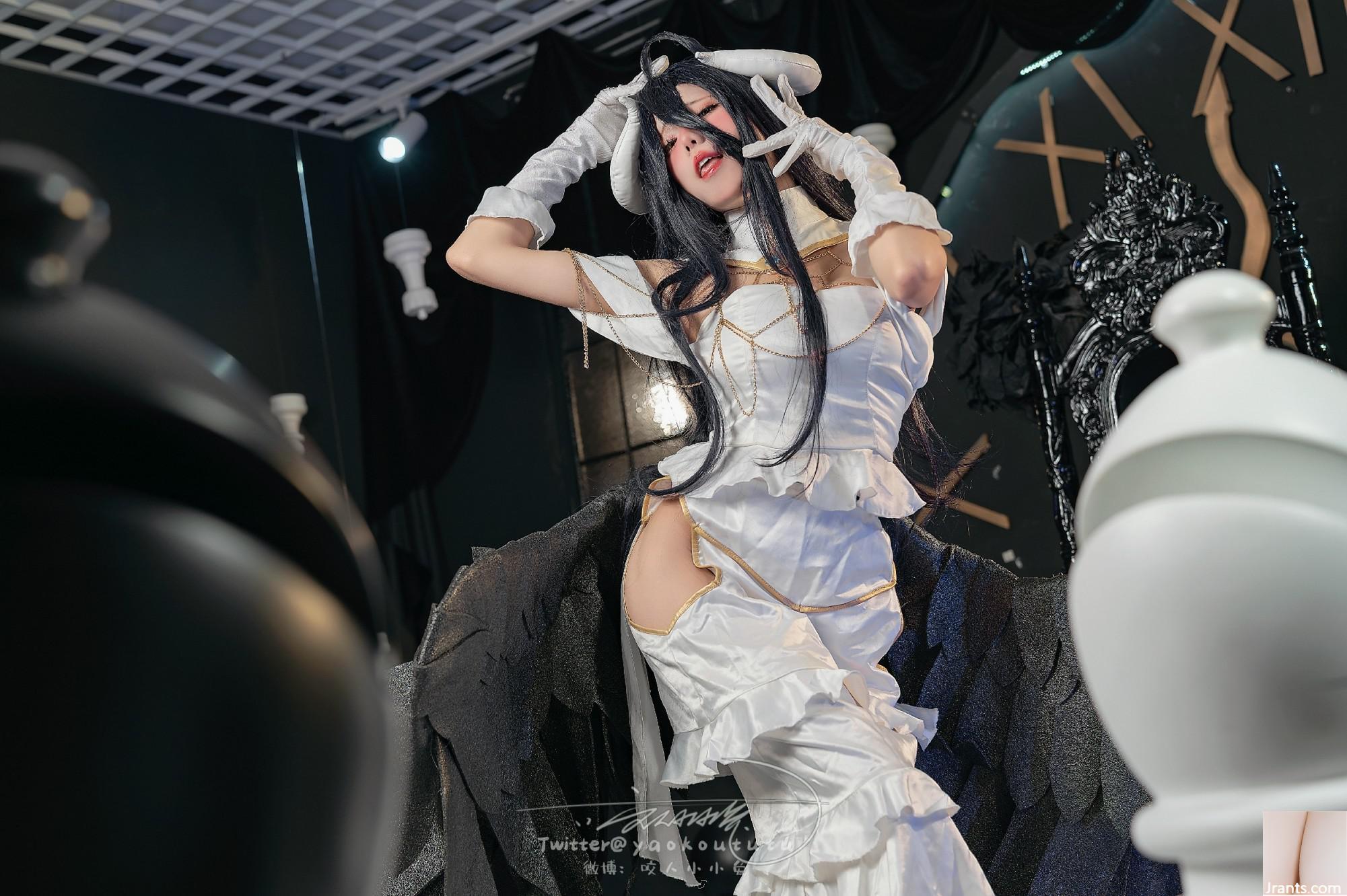 Coser@ Sticky Dumpling ယုန် &#8211; Succubus Albedo ၏အရှက်နှင့်ငါ့ကိုပြောပြပါ