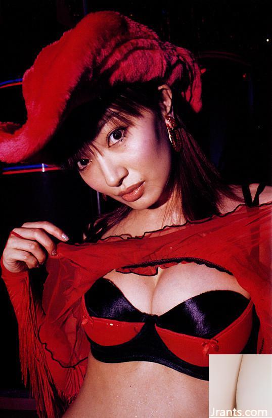 Risa Hirako (Collection de photographies) (Série mensuelle 013) – Mensuel 013 (66P)