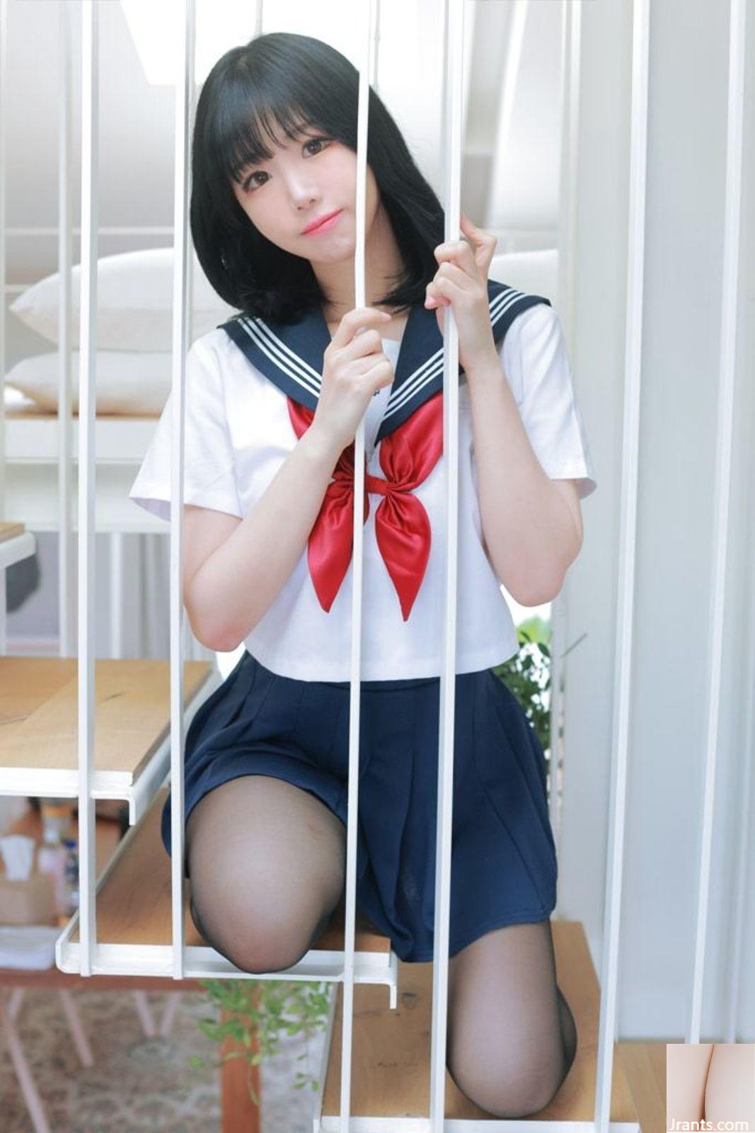 Kaede Karen &#8220;কুল বিউটি&#8221; SET 04 (20P)