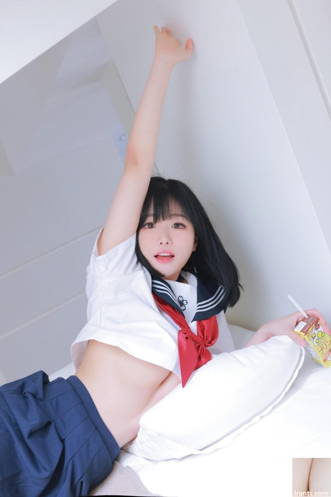 Kaede Karen &#8220;কুল বিউটি&#8221; SET 04 (20P)