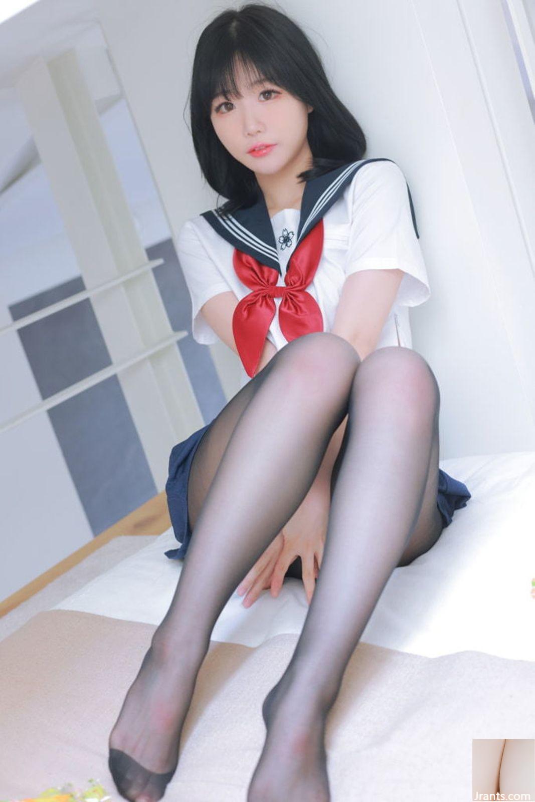 Kaede Karen &#8220;কুল বিউটি&#8221; SET 04 (20P)