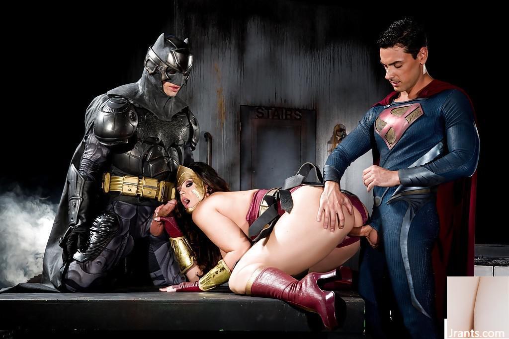 Wonder Woman, Batman et Superman (13P)