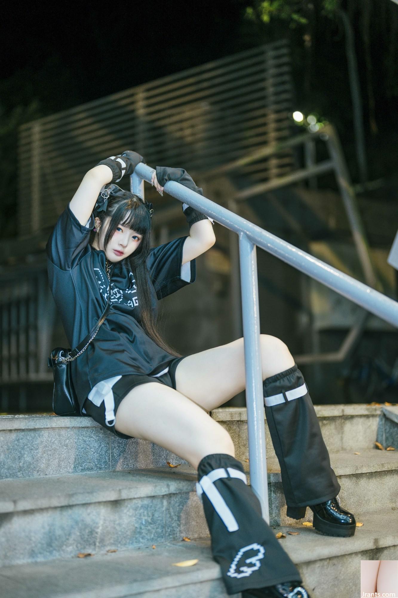 Coser@罗洛Raku – City Girl (47P)