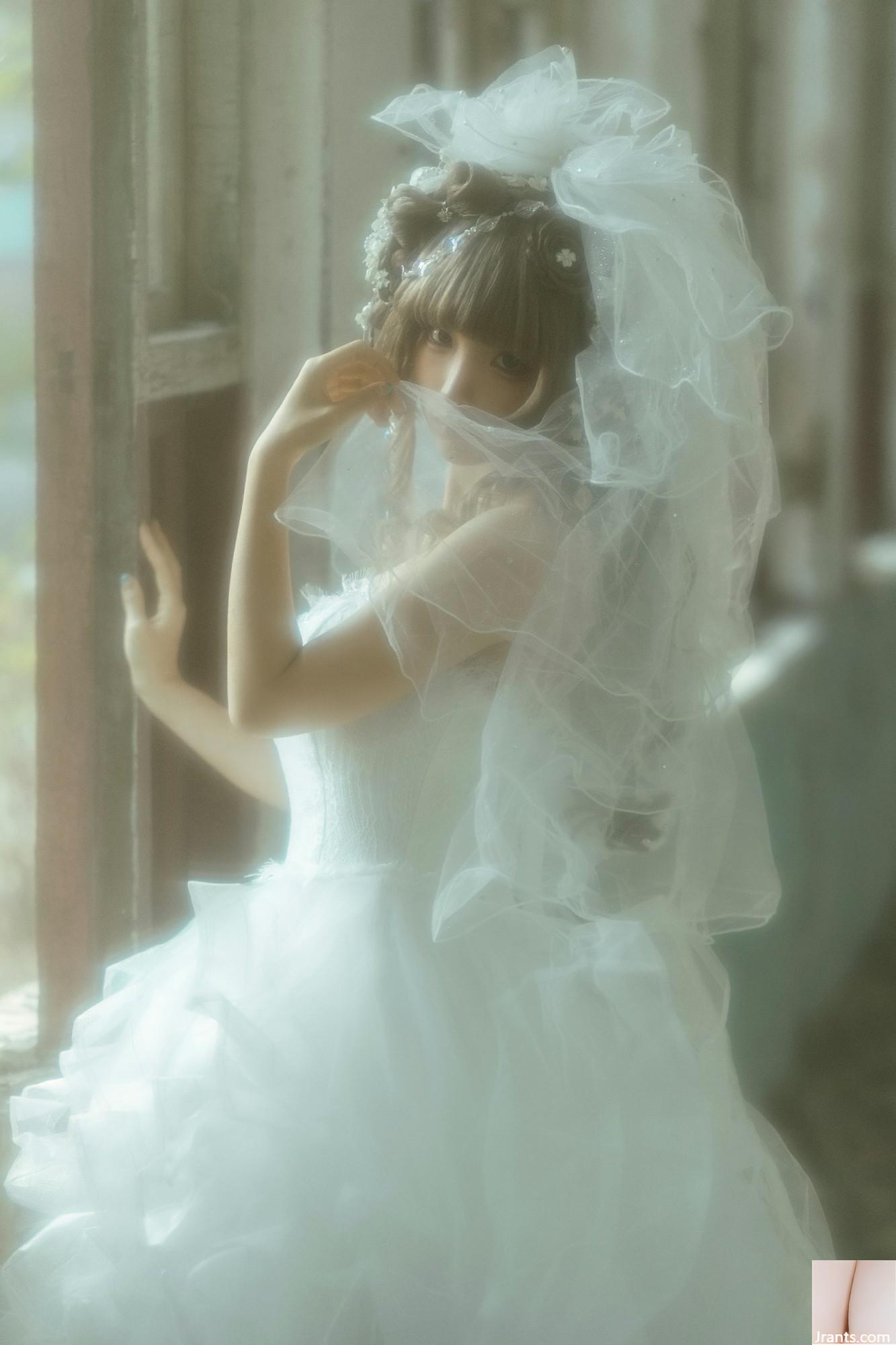 Coser@ Foolishmomo (chunmomo) – Hochzeitskleid (61P)