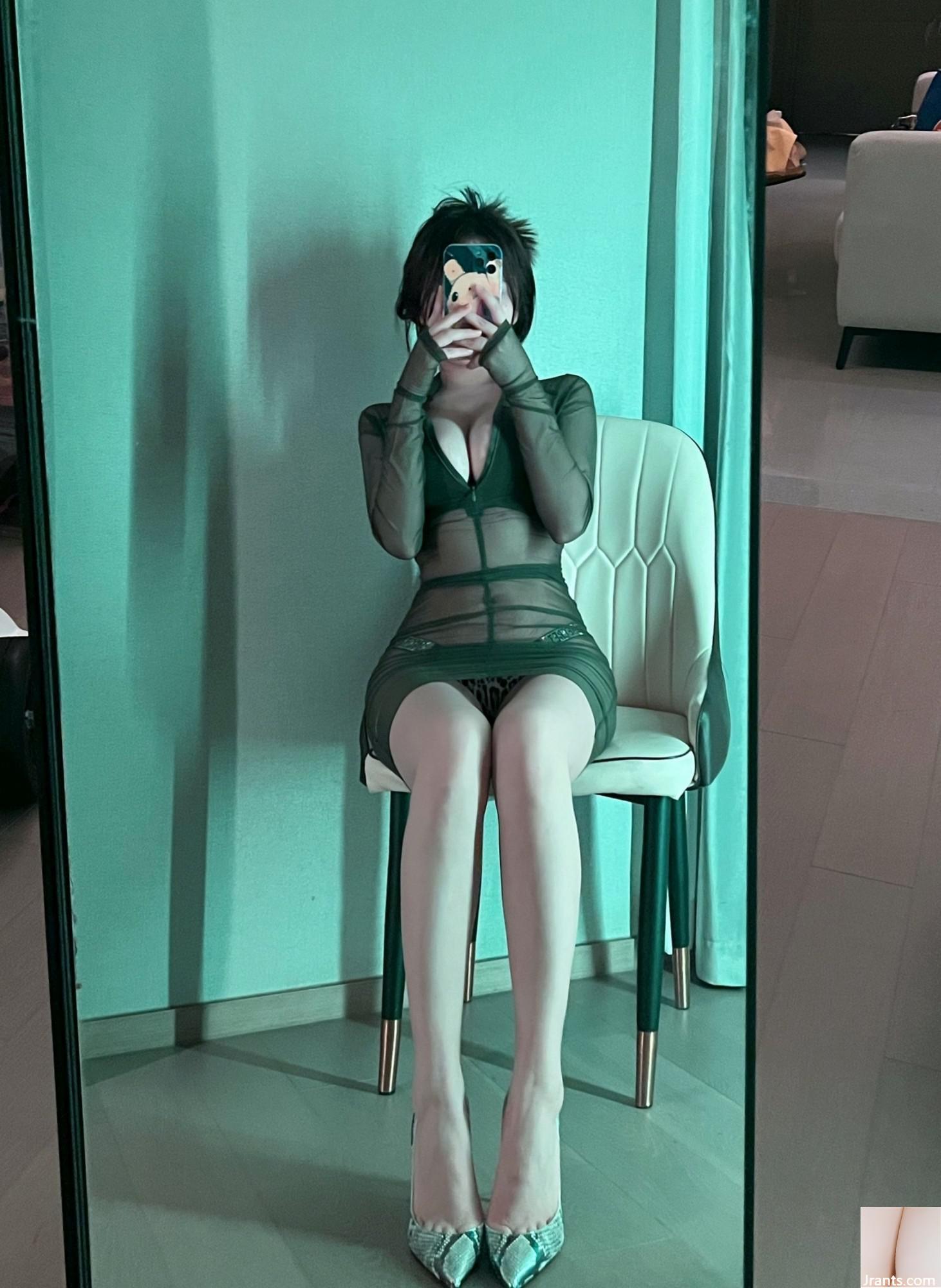 (Collection en ligne) Welfare Girl Running « Green See-through Outfit » VIP Exclusive Full (35P) de Jingluoer