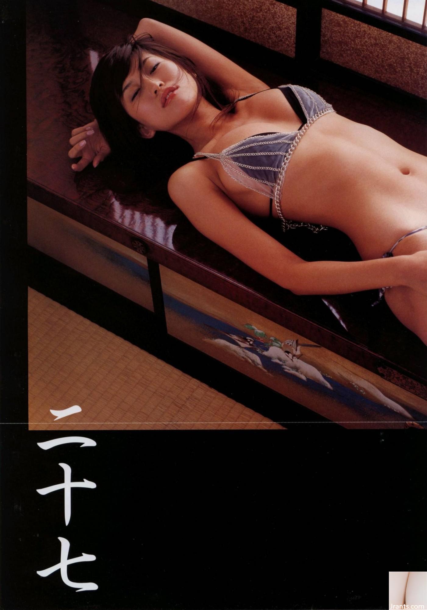 Chisato Morishita (álbum de fotos) (Mensual シリーズ054) – Mensual 054 (65P)