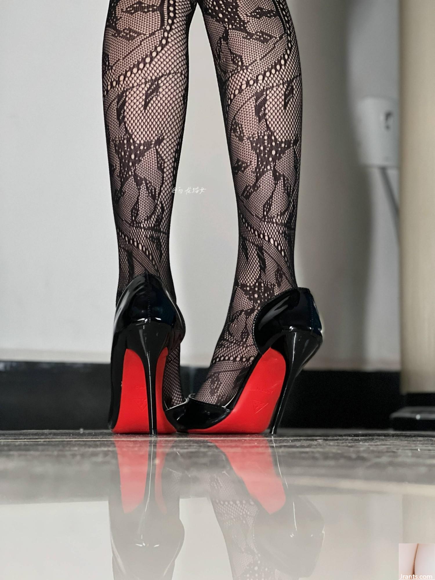 (Online-Sammlung) Welfare Girl White Totoro „Python Stockings“ VIP Exclusive Full (36P)