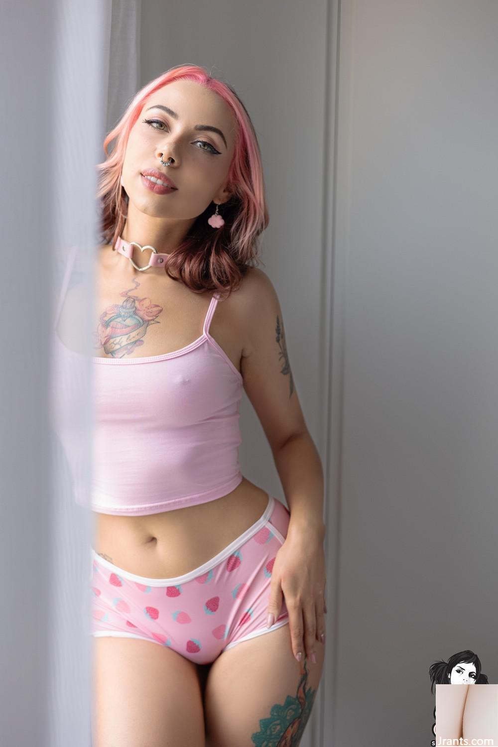 (Suicide Girls) 22 مه 2024 – Sunniemax – Pink Berry (63P)