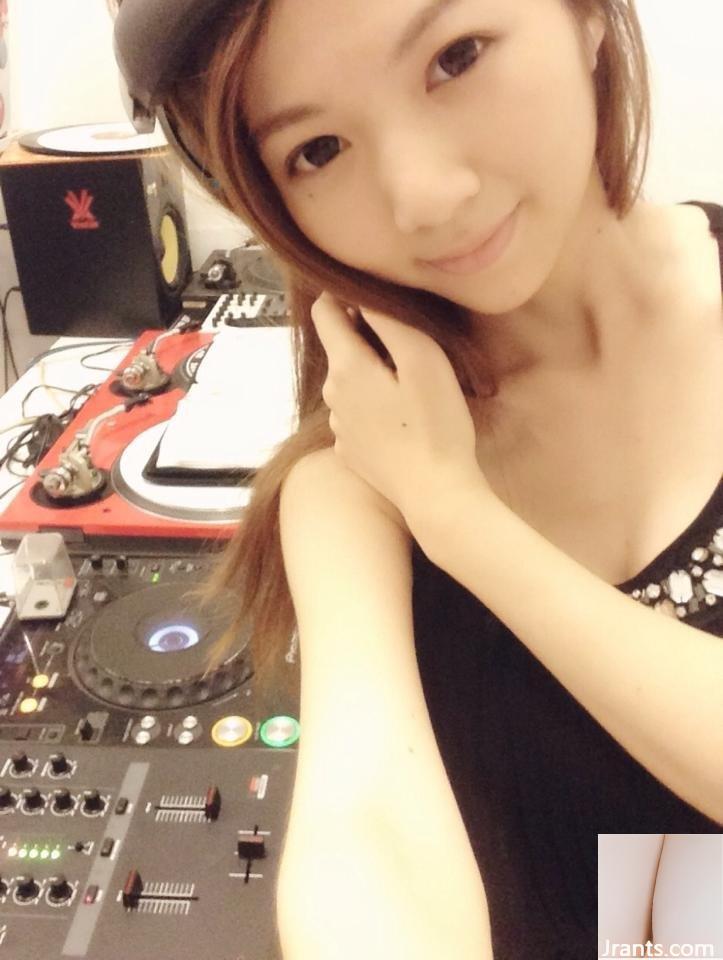 Xu Yazhu, une écolière de l&#39;école primaire E-cup, a une belle silhouette et se transforme en une DJ chaude avec des compétences de première classe (21P)