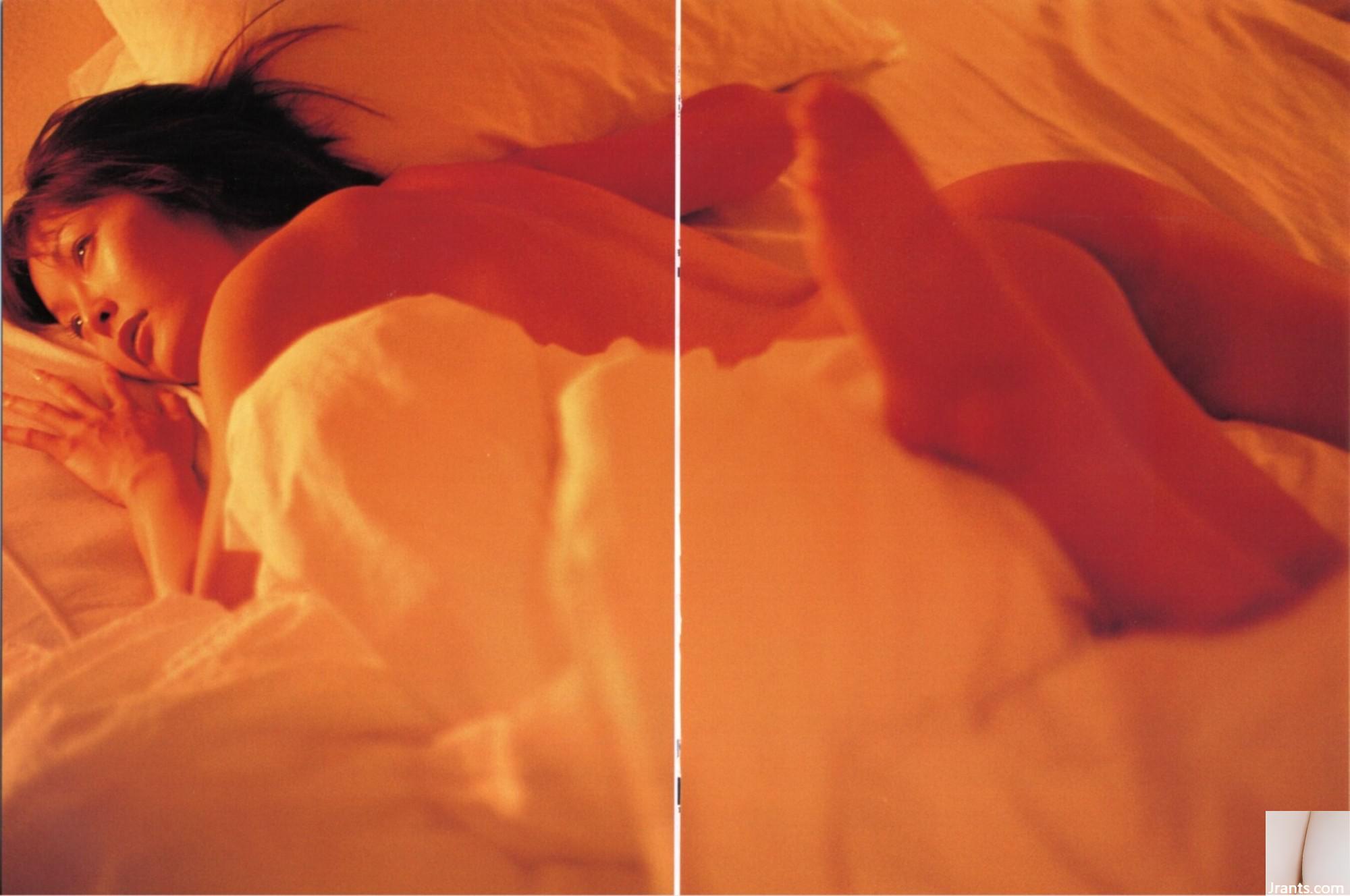 Rika Akiyoshi《Accidents TOKYO》(2000.11) (116P)