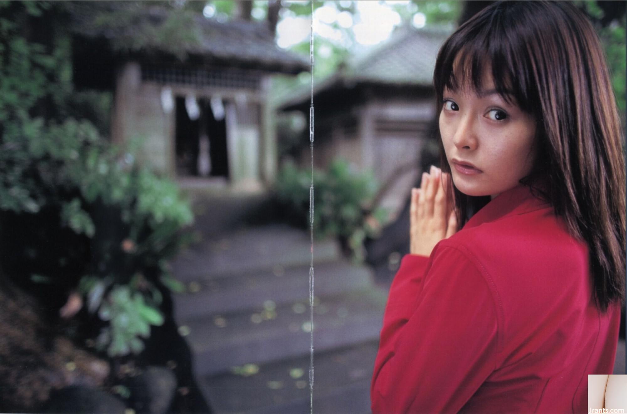 Rika Akiyoshi《Accidents TOKYO》(2000.11) (116P)