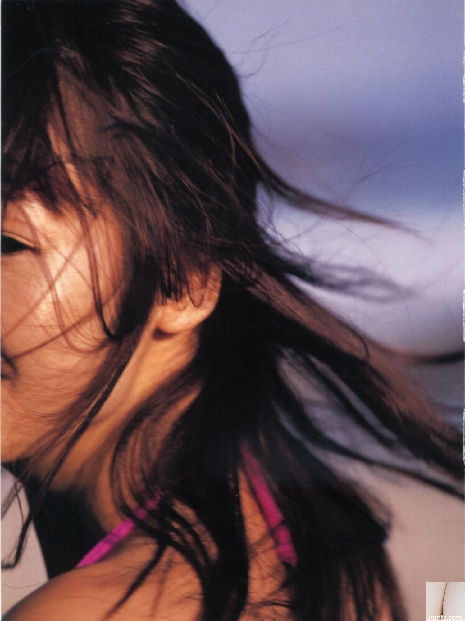 Rika Akiyoshi《Kecelakaan TOKYO》(2000.11) (116P)