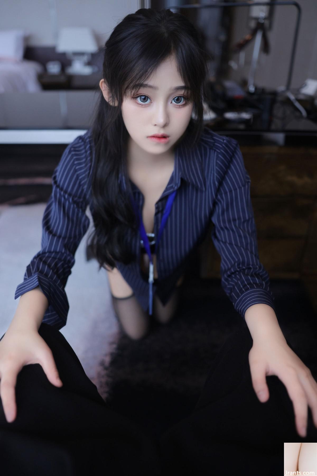 الصورة الأصلية لـ &#8220;OL Professional Wear&#8221; لـ Wang Xinyue