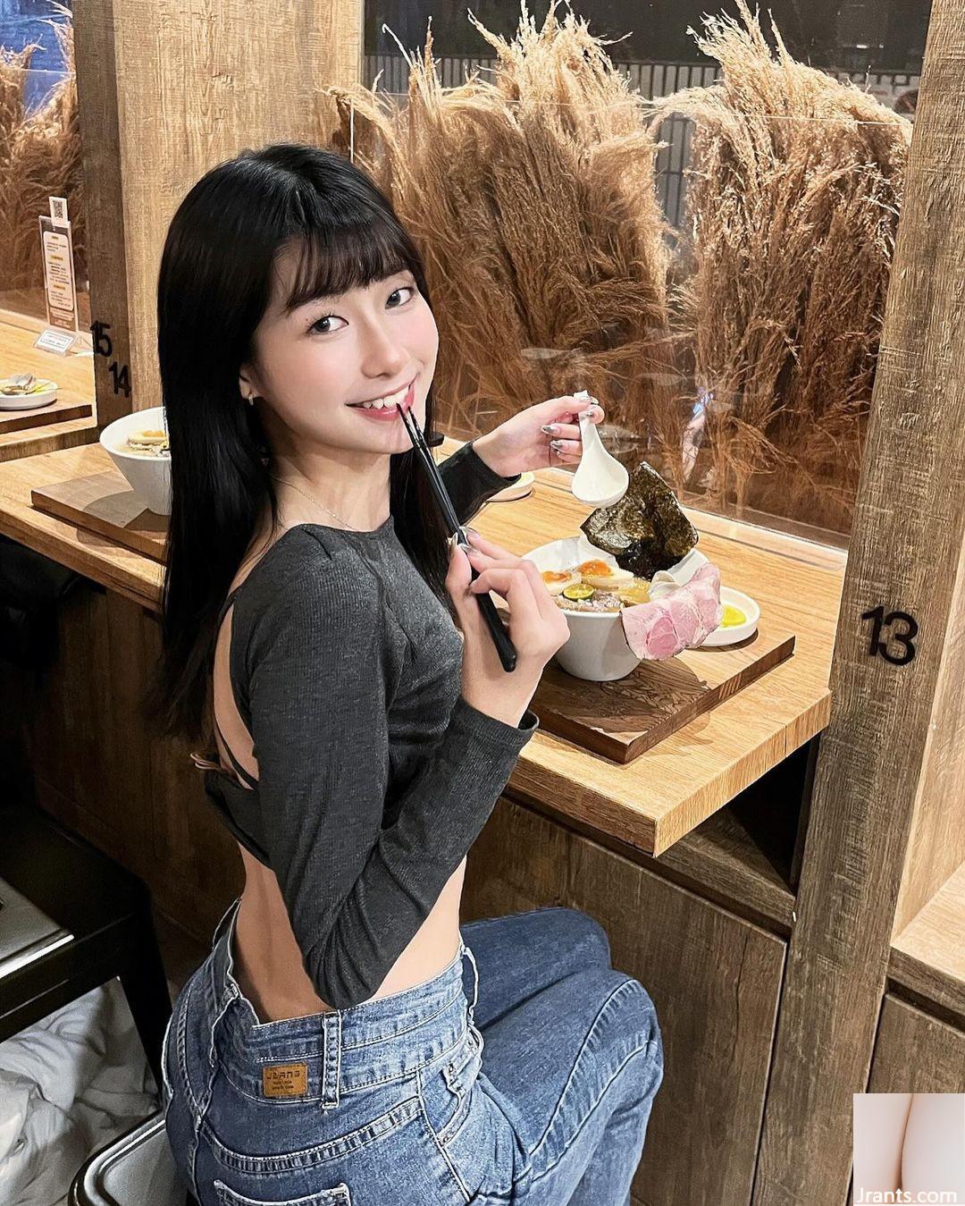 La hermosa niña «Peiyu» tiene una dulce sonrisa y una figura muy sexy en contraste con su apariencia (10P)