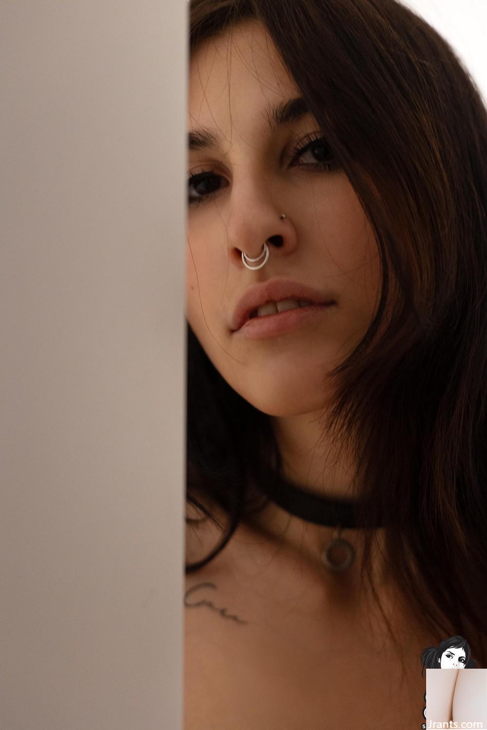 (Suicide Girls) 13. Juni 2024 – Linfe – Sinful Tales (51P)