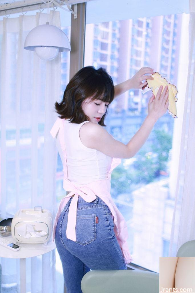 Xiaoxiao mignon – fleurs de fesses en jean