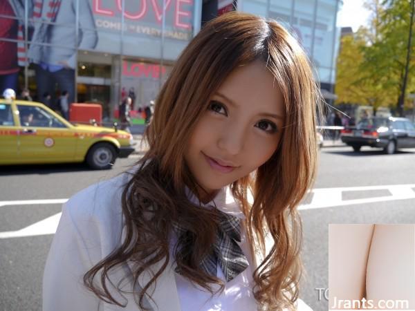 Gadis cantik seksi Jepang-Nana Konishi (33P)