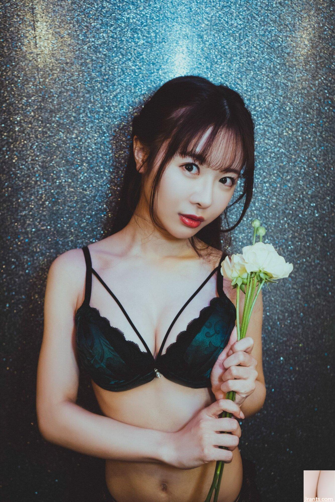 Kuriyama Rio (Foto) (Escape) (130P)