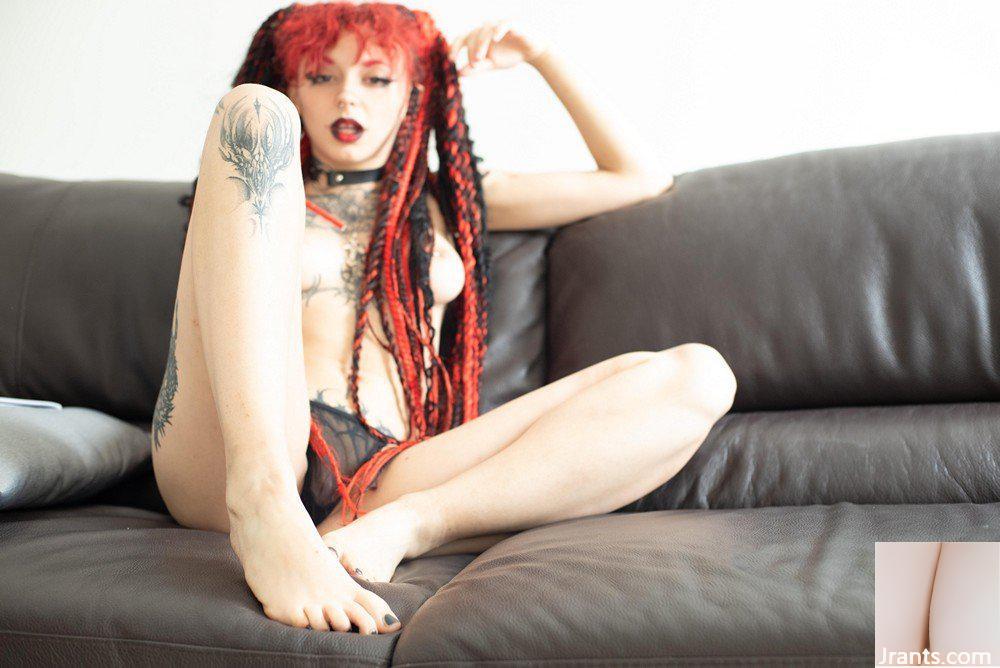 (Suicide Girls) 2024년 8월 19일 – Ouranio – My Creative Exercise Book (60P)