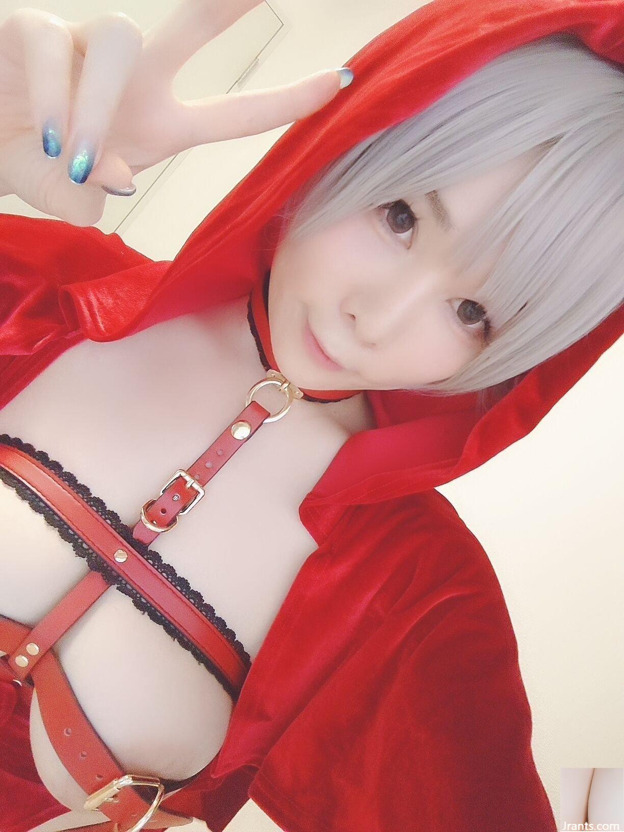 Okada Yui – Le Petit Chaperon Rouge