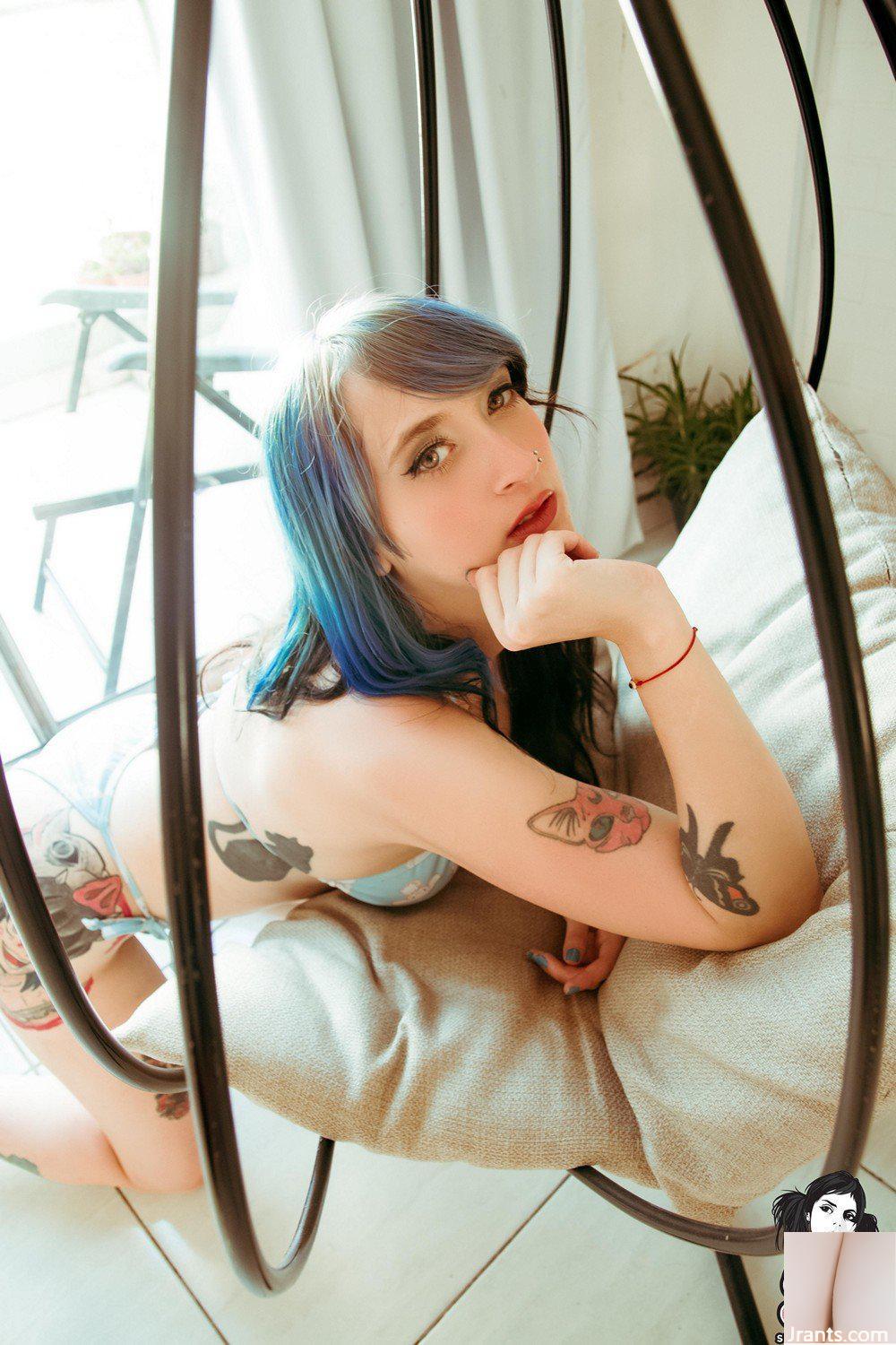 (Suicide Girls) 22 de septiembre de 2024 – Umiwai – Cinnamonblue (42P)