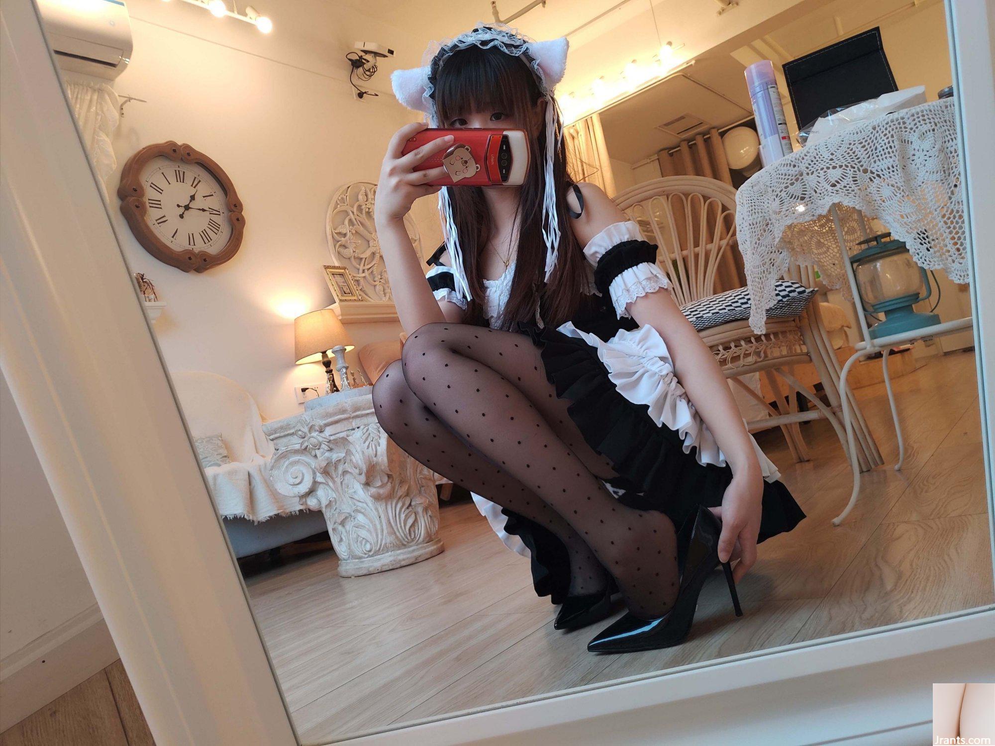 (raccolta online)  Welfare Girl Xue Qi SAMA &#8220;Mirror Maid&#8221; VIP esclusivo completo (31P)