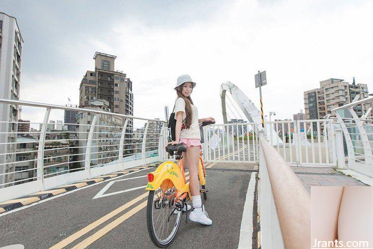 Divers bikinis solaires ont sorti « Très concentrée fille habillée en bonnet E Zhang Yuting chopper