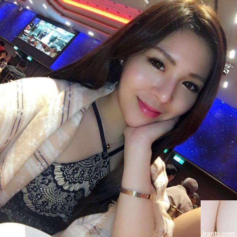 Sexy တင်ပါးရှိုး အစီအစဉ်တင်ဆက်သူ Nica (29P)