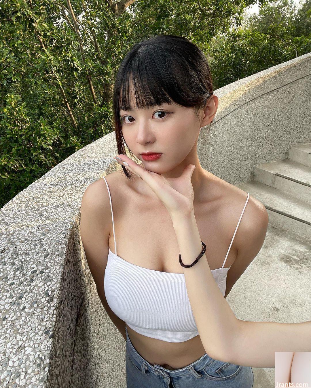 La meilleure fille « Yu Jiayi » a la peau claire, de beaux seins et une taille fine qui peut supporter cette courbe de corps (10P)