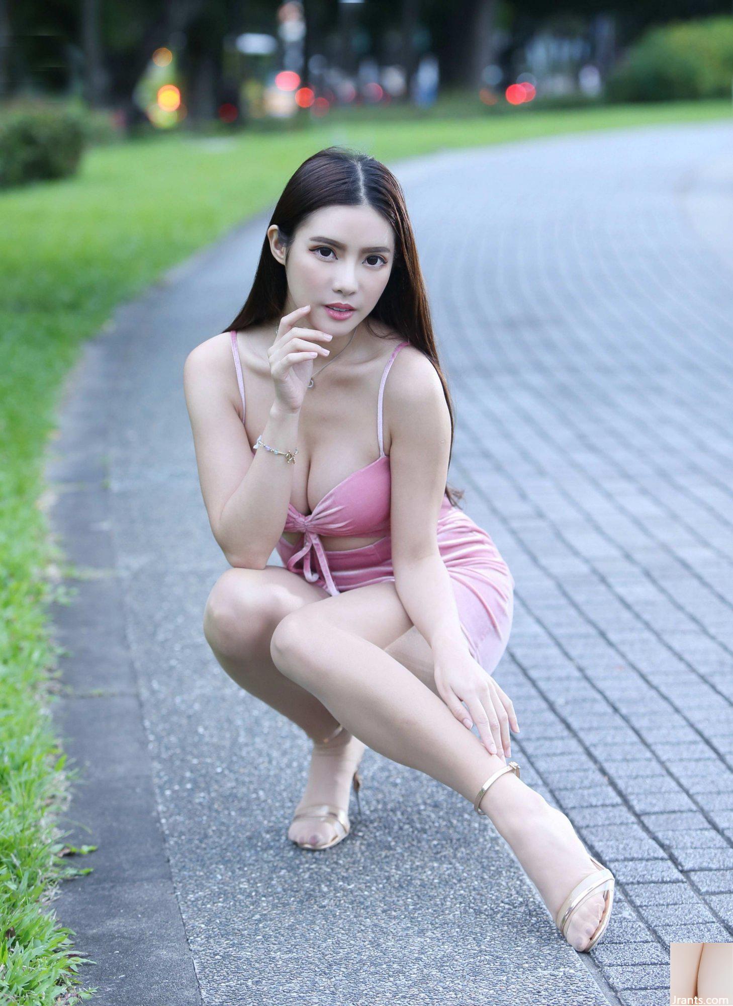 (Extrakapitel über schöne Beine) Langbeiniges Beauty-Model Huang Shuting, schöne Beine in rosa kurzem Rock und High Heels (75P)