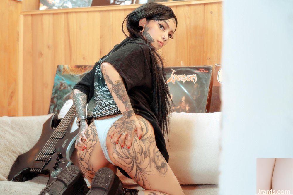 (Suicide Girls) অক্টোবর 03,2024-Siete -Malignancy (46P)