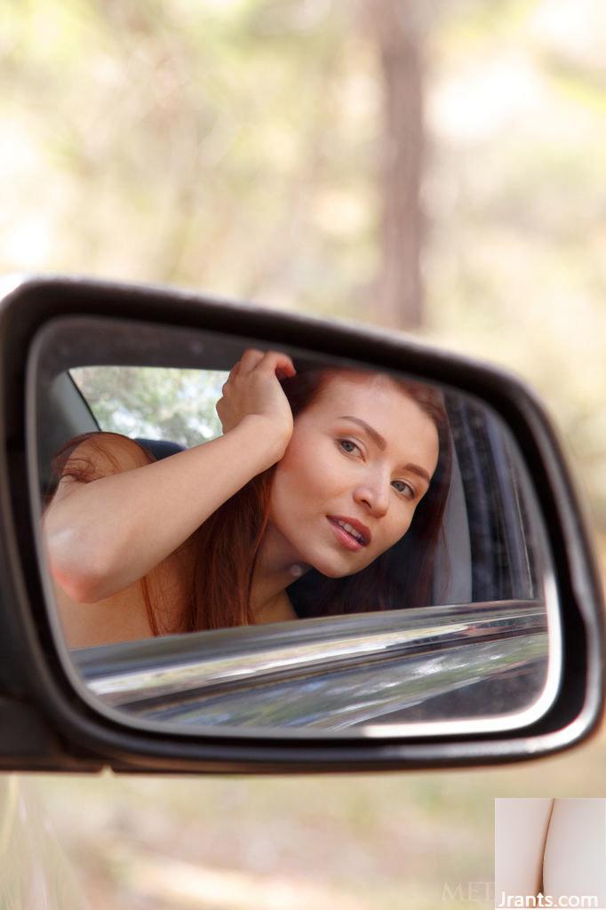 La fille a couru vers ma voiture pour prendre des photos parce qu&#39;elle allait bien, voulait-elle être choquée Bérénice(115P)