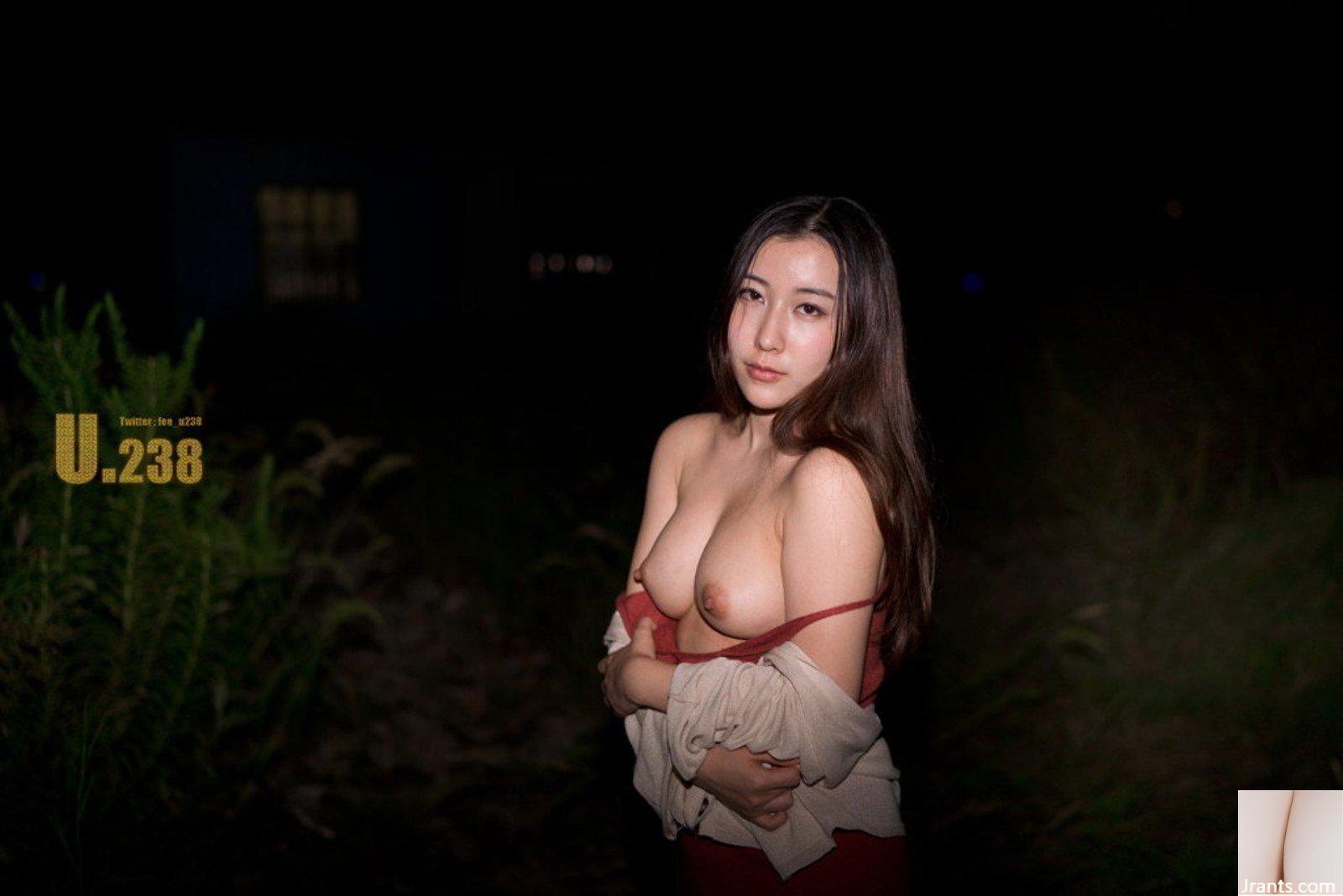 La version originale officielle de l&#39;ensemble de séance photo nocturne en super extérieur du top modèle chinois Xiaoxian (117P)