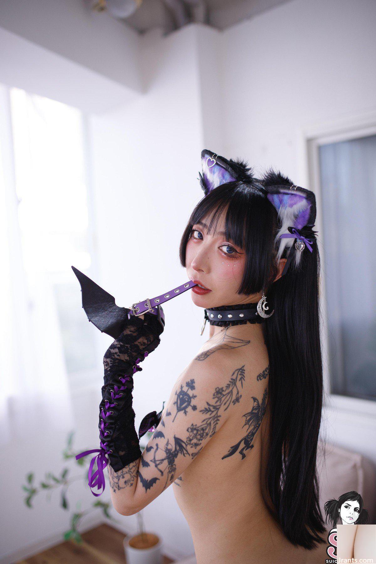 SuicideGirls 멜티메루 -쿠로미 -x64- 2024년 8월 28일