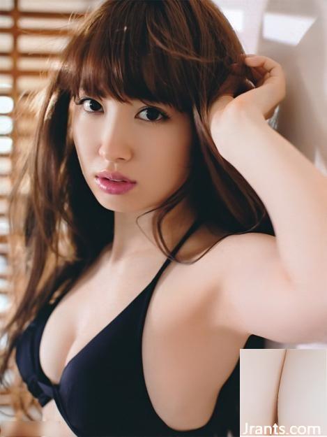 (Foto terbaru &#8220;Ugly Poisoned&#8221; berskala besar, tanpa celana dalam, bokong seksi besar AKB48 Sashihara Rino (23P)