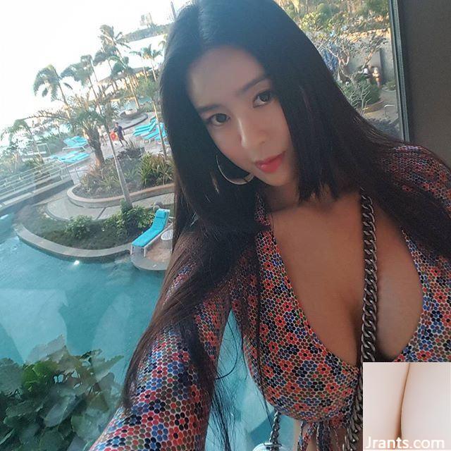 Brüste! Das vollbusige Fitness-Girl Serim Moon (23P), das in Südkorea den ersten Platz gewonnen hat (BikiniFitness)