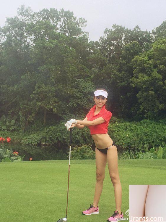 Weltreisen? (Das junge Model Wang Xinyao, das Golf liebt (24P)