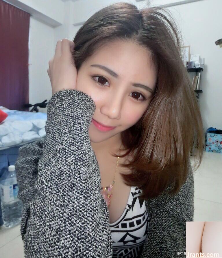 Xiang Qing (50P) လေးလံသော မျက်လုံးများဖြင့် Sexy ကျသော မိန်းကလေး