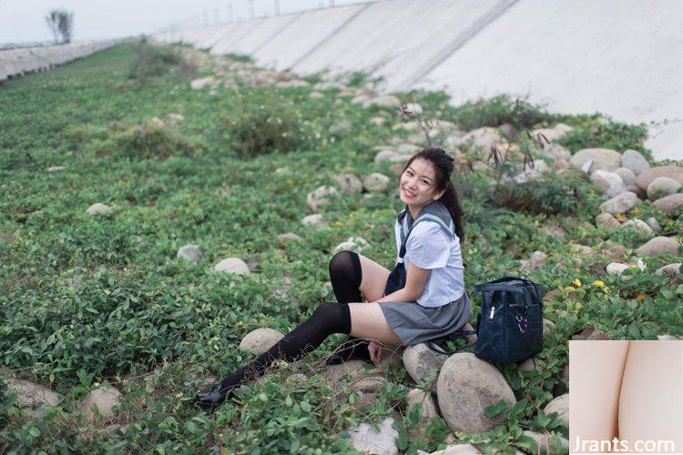 Wendy Lin, die junge Studentin mit den „schwarzen Strümpfen“, die nach der Schule nicht nach Hause geht (17P)