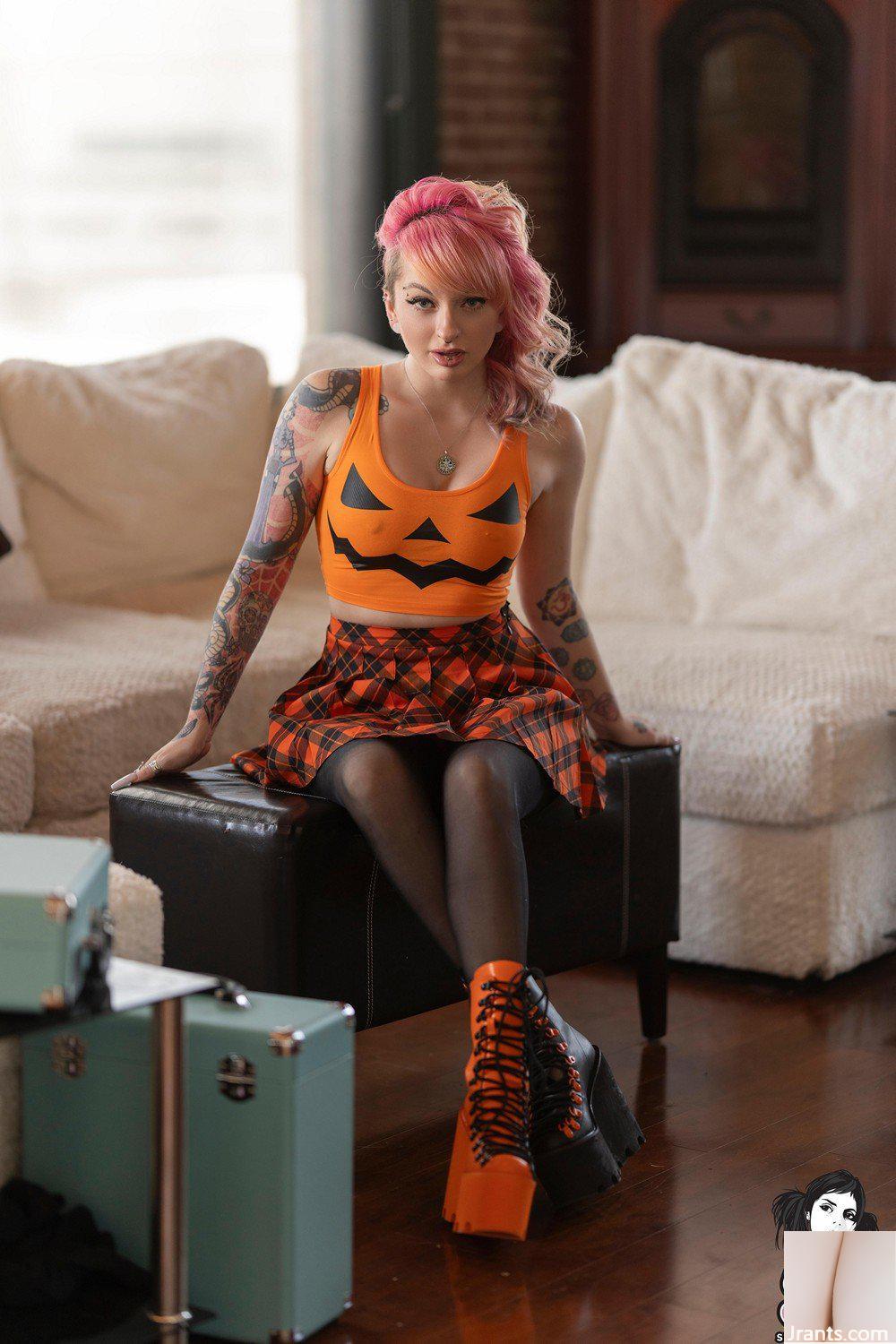 (Suicide Girls) Okt 07,2024-Ktstrange-Summerween (50P)