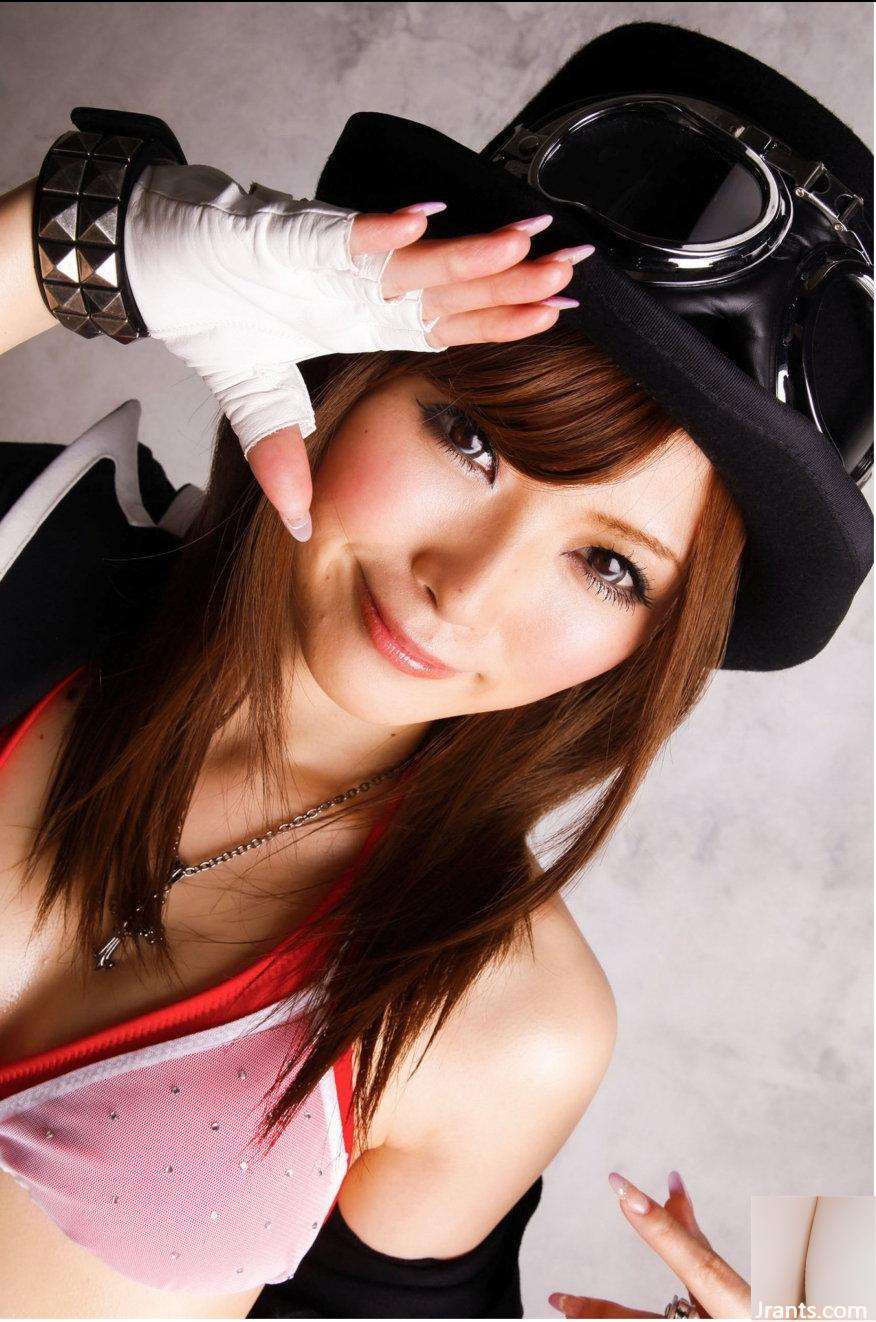 Emocionante cosplay Kato Rina (34P)