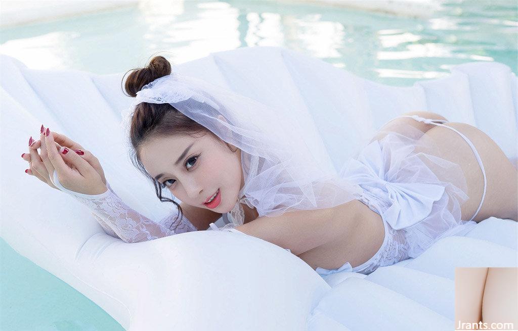 La robe de mariée sexy de Xiaohui Cindy est extrêmement charmante en bas noirs (17P