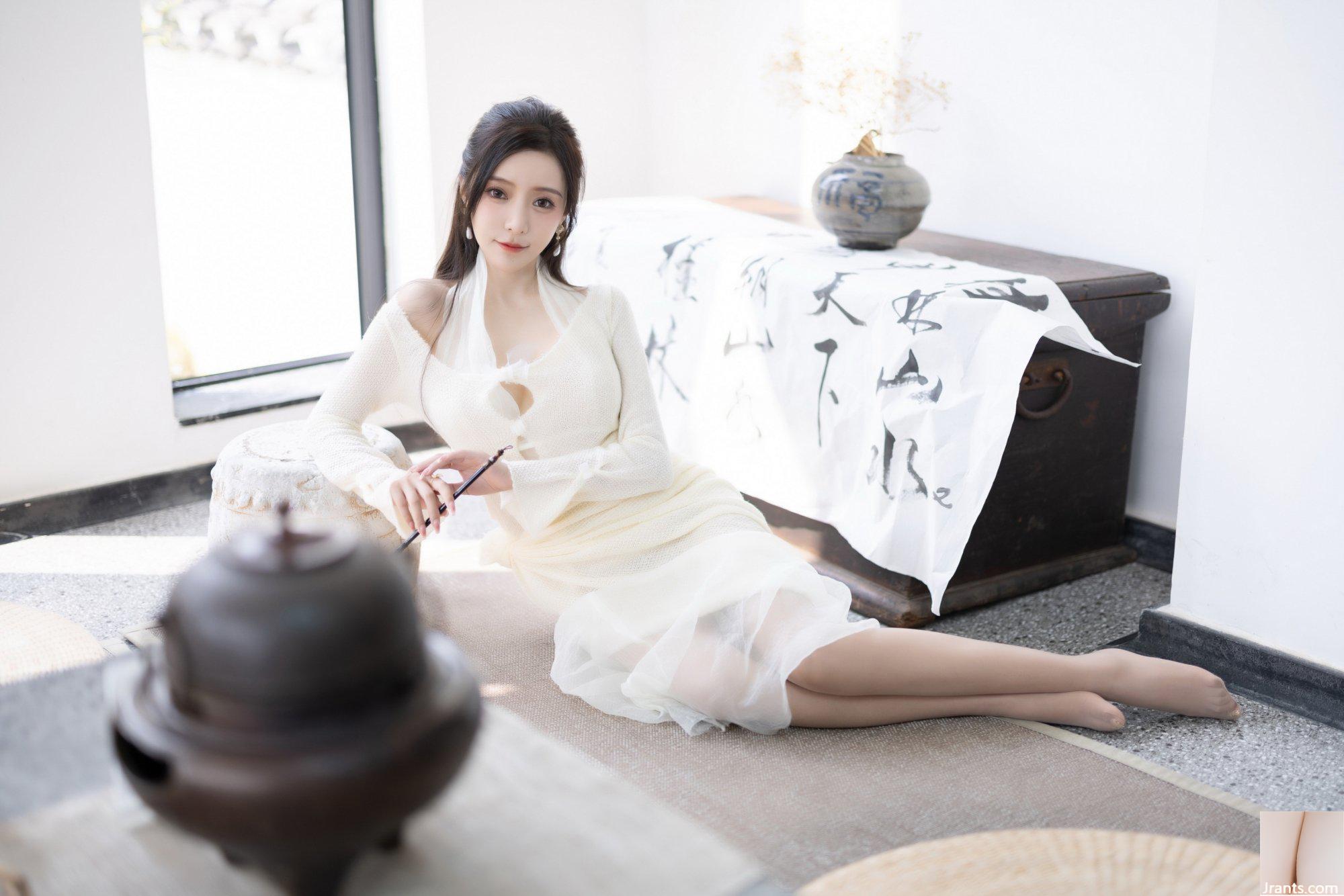 Wang Xinyao Yanni calligraphie et peinture en robe blanche (101P)